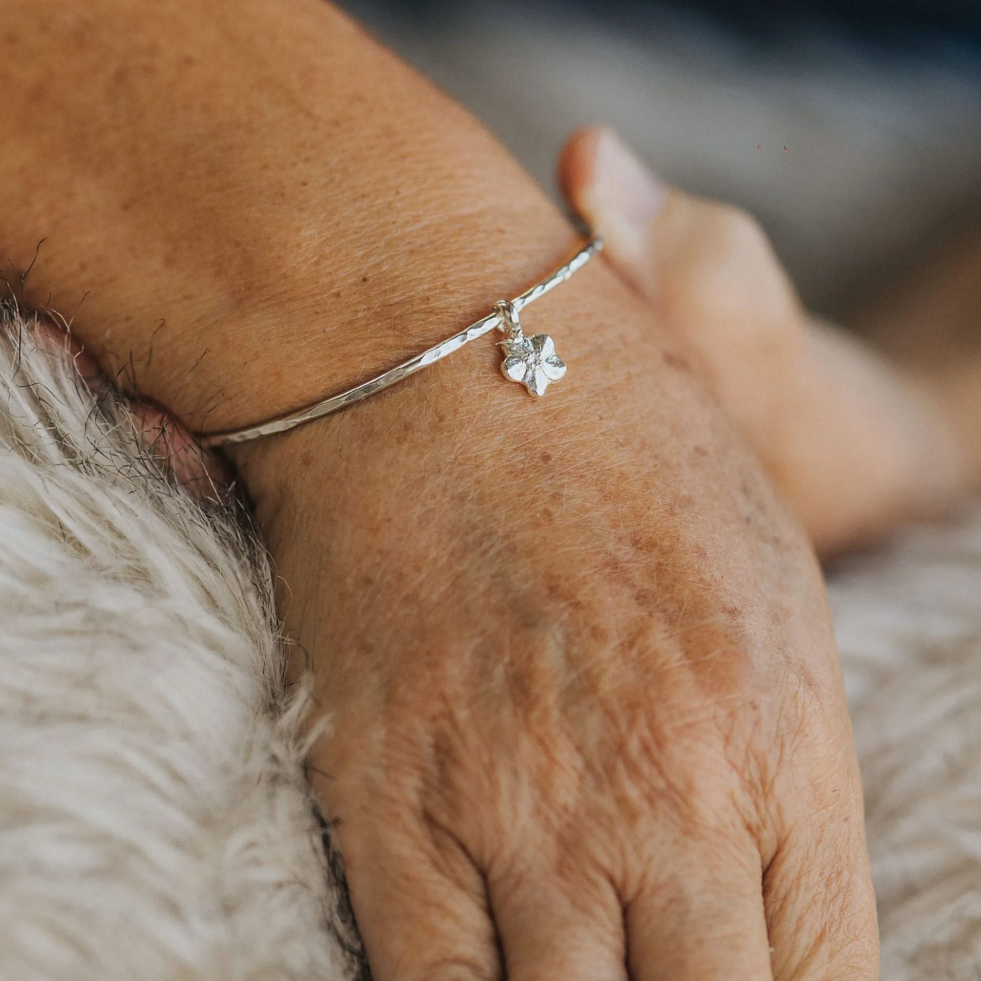 Ashes Into Silver 'Forget Me Not' Bangle
